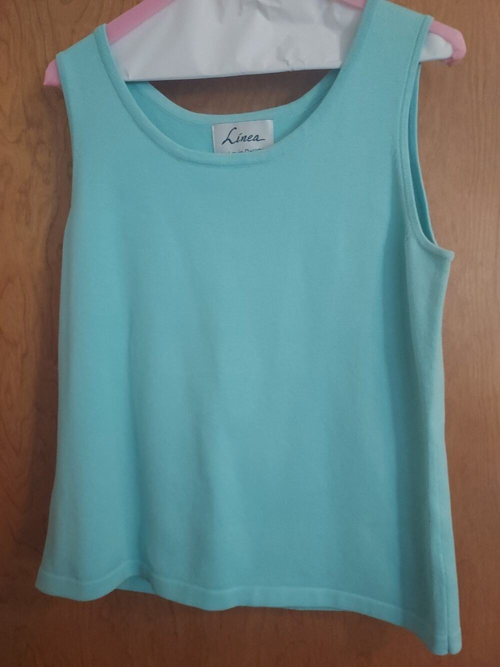 Linea by Louis Dell Olia size Small Blended fabric Tank Top Aqua Hong Kong VTG